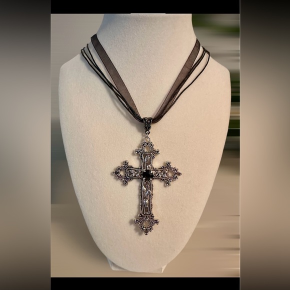 Gothic Cross Necklace Statement Floral Cross Pendant on a Black Ribbon Necklace. - Picture 4 of 9